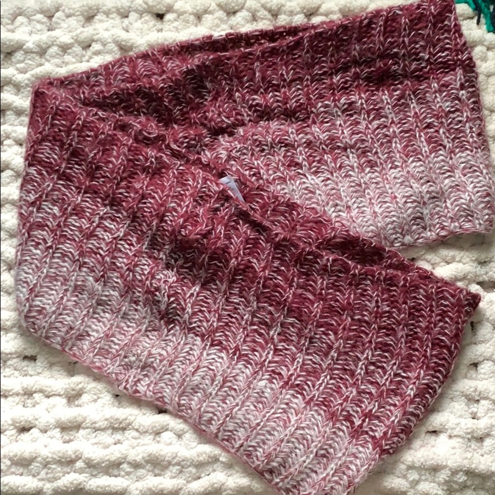 Maurice’s Scarf